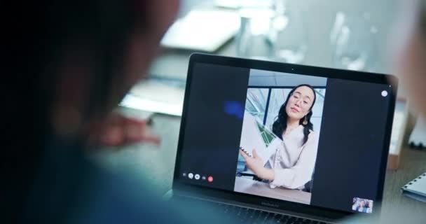 远程保健 咨询和人们通过视频电话向医生咨询保健和医疗建议 在网络研讨会上与患者谈论保险问题的沟通 规划和医疗专业人员 — 图库视频影像