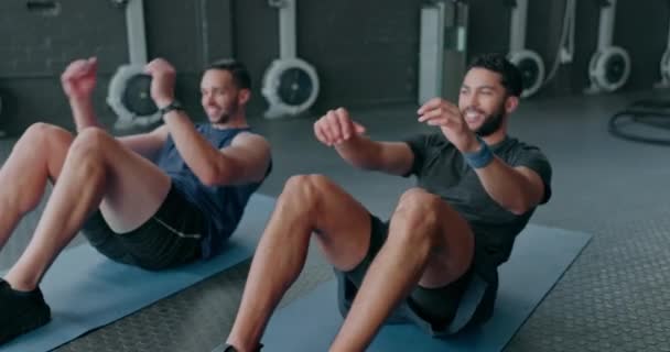 Mężczyźni Fitness Usiąść Macie Ćwiczeniach Treningu Lub Treningu Dla Silnego — Wideo stockowe