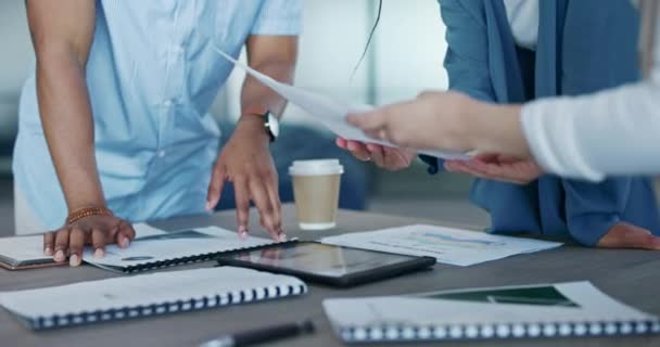 Planejamento Trabalho Equipe Documentos Com Mãos Empresários Reunião Para Branding — Vídeo de Stock