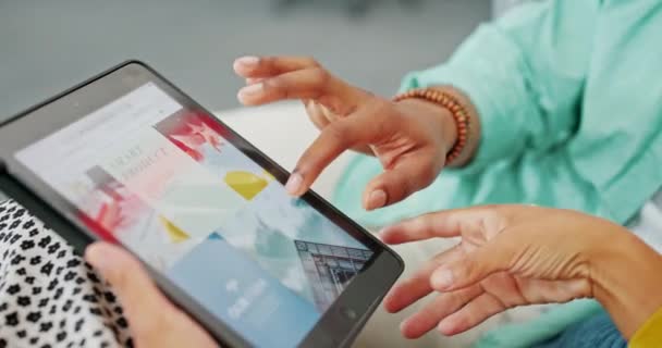 Tablet Screen Closeup Website Women Hands Planning Web Design Decision — Stok video