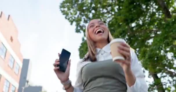 Winning Surprise Woman Phone Success Notification Job Opportunity Career Recruitment — Stockvideo