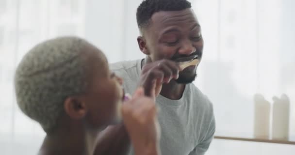 Black Couple Brushing Teeth Smile Clean Hygiene Fresh Oral Gum — Wideo stockowe