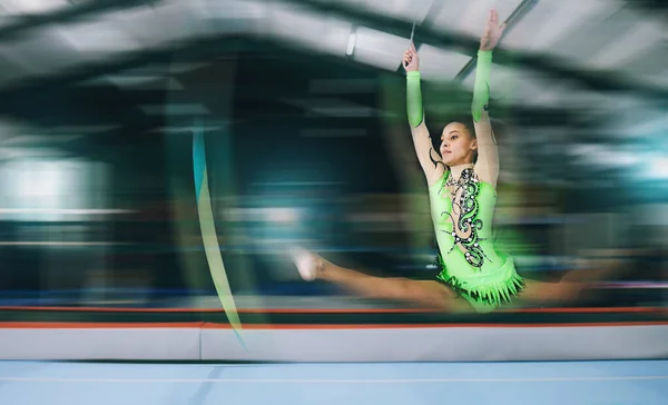 Gymnastics Fitness Woman Jump Motion Blur Sport Gym Arena Action — 스톡 사진