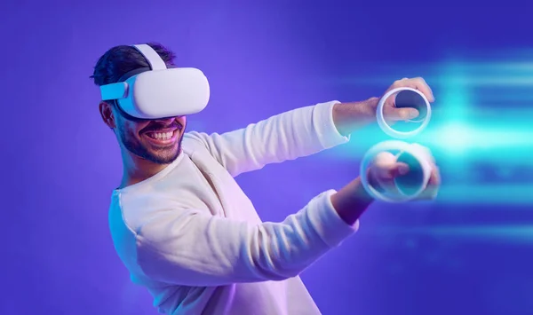Virtual Reality Headset Metaverse Man Fight Futuristic Gaming Cyber World — Stock Fotó