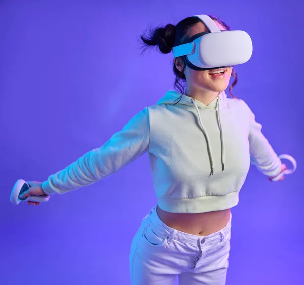 Gamer Woman Metaverse Virtual Reality Headset Futuristic Gaming Cyber World — Stock Fotó