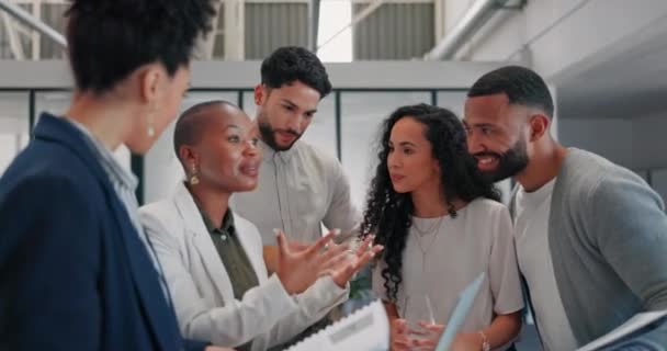 Business People Planning Discussion Documents Goals Target Company Mission Diversity — Wideo stockowe