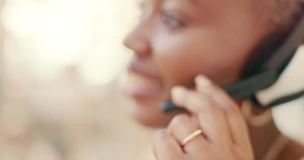 Headset Call Center Black Woman Telemarketing Communication Virtual Helping Consulting — Vídeo de Stock