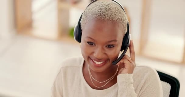 Call Center Consultant Black Woman Telemarketing Agent Crm Communication Telecom — Stock video