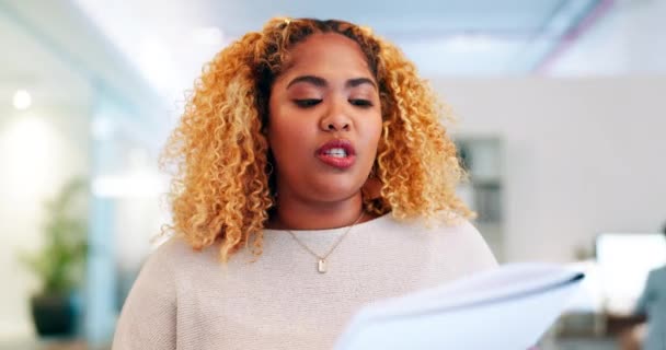 Documents Video Call Black Woman Office Virtual Communication Financial Advisor — Stockvideo