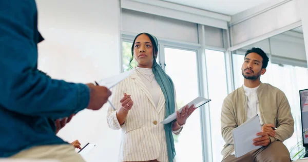 Business Woman Question Mentor Training Workshop Collaboration Diversity Growth Target — Stock Fotó