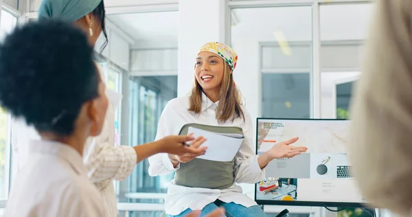 Business Women Teamwork Diversity Meeting Paper Documents Review Coaching Training — Stock Fotó