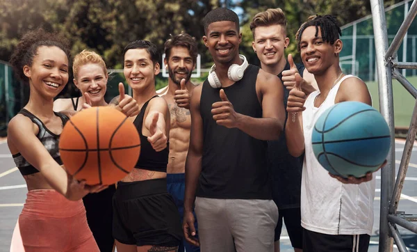 Att Spela Basket Hjälper Till Att Främja Känsla Gemenskap Och — Stockfoto