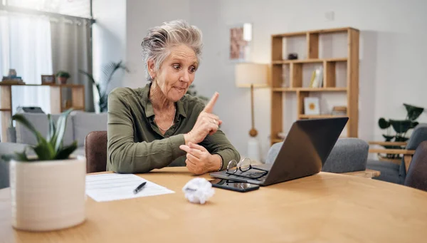 Serious Senior Woman Video Call Investment Retirement Financial Virtual Communication — Stock fotografie