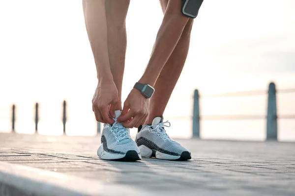 Fitness Running Man Tie Shoes Ocean Ready Exercise Marathon Training — Stockfoto