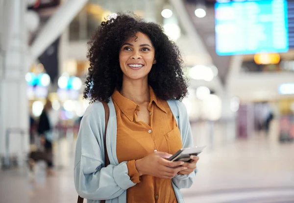 Black Woman Airport Travel Passport Smile Ready Holiday Plane Ticket — Foto Stock
