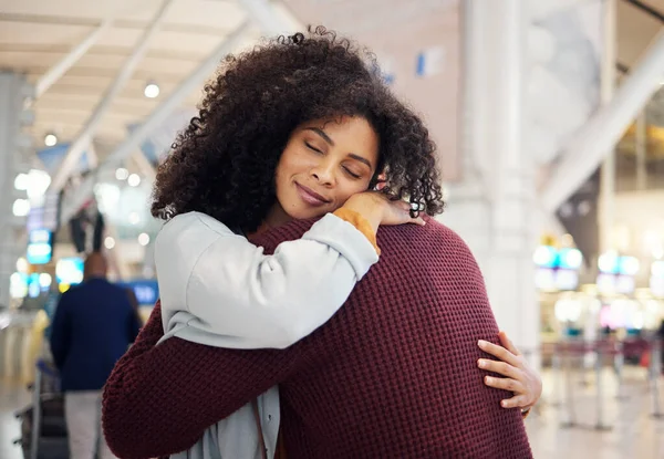 Couple Hug Smile Goodbye Airport Travel Trip Flight Farewell Long — Foto Stock