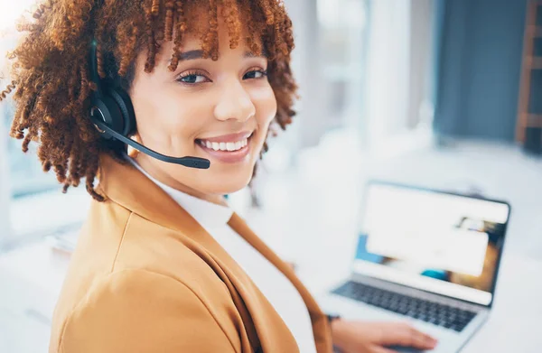Woman Call Center Laptop Portrait Customer Service Sales Crm Microphone — Stock Photo, Image
