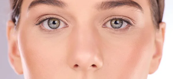 Retrato Olhos Mulher Estúdio Para Maquiagem Beleza Tratamento Pele Closeup — Fotografia de Stock