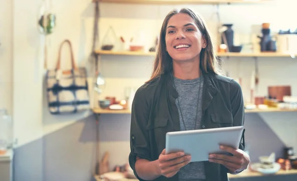 Managing Her Store Online Young Woman Using Tablet Indoors — Foto de Stock