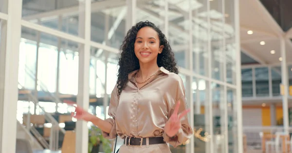 Face Smile Happy Business Black Woman Busy Office Positive Mindset — Zdjęcie stockowe