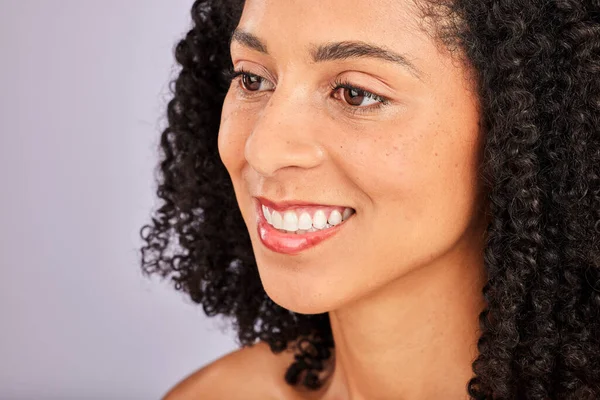 Mujer Negra Zoom Facial Bienestar Piel Resplandor Dermatología Estudio Perfil — Foto de Stock