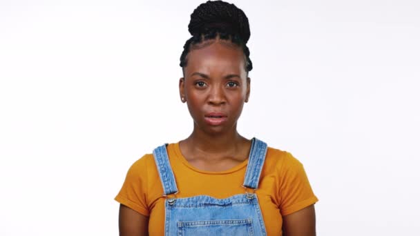 Θυμωμένος Φωνάζοντας Και Απογοητευμένος Πρόσωπο Της Μαύρης Γυναίκας Για Άγχος — Αρχείο Βίντεο
