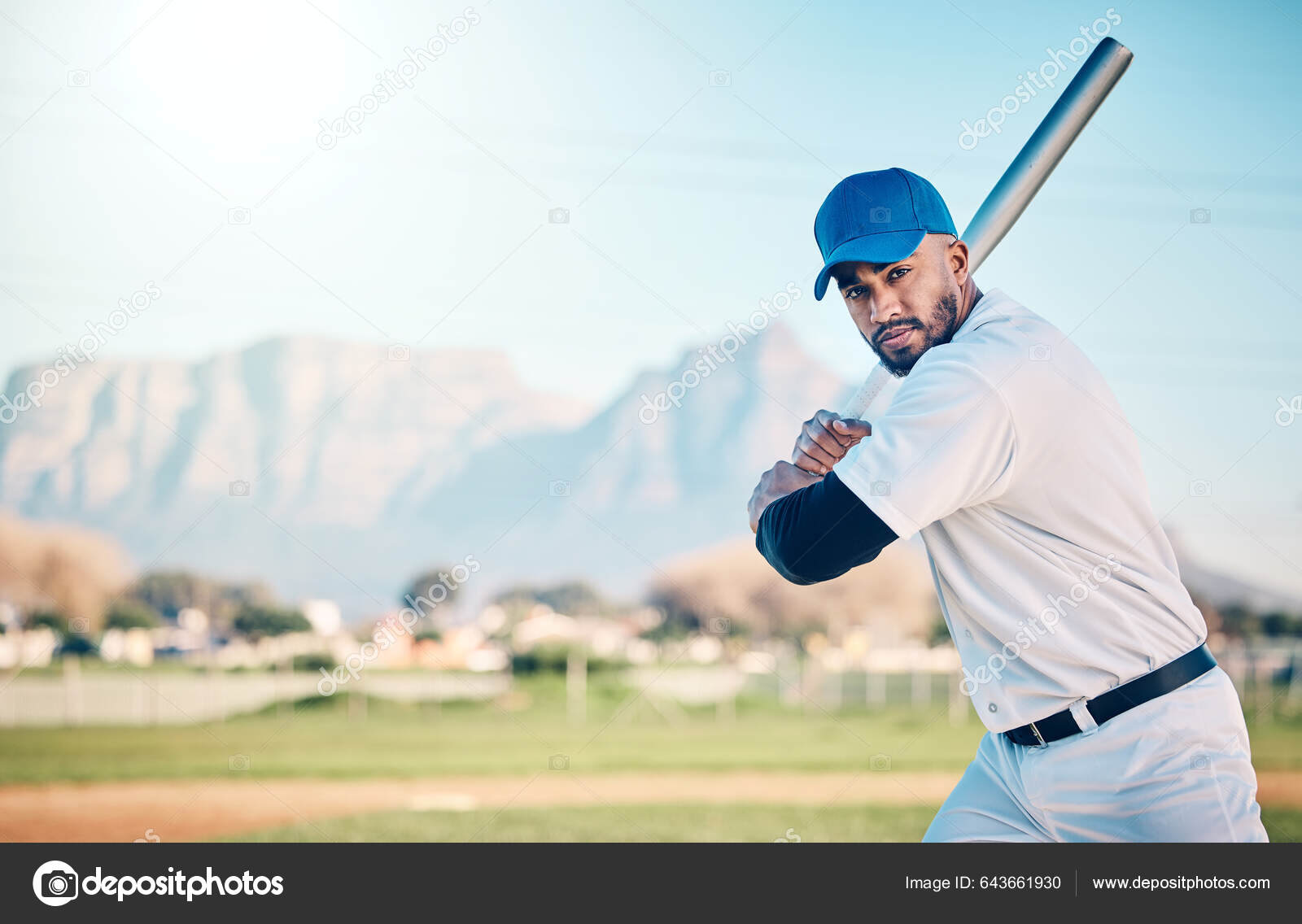 Bâton Baseball Portrait D'athlète Champ D'un Joueur Professionnel  République Dominicaine image libre de droit par PeopleImages.com ©  #643661930