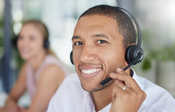 Glimlach Headset Portret Van Een Man Een Callcenter Voor Online — Stockfoto