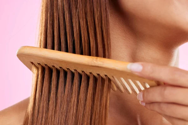 Krása Hřeben Bambus Vlasy Ženy Pro Zdraví Salon Spokojenost Studiu — Stock fotografie