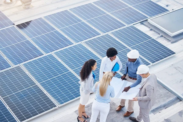 Zonne Energie Ontwerp Engineering Team Dak Gebouw Duurzame Toekomstige Elektriciteit — Stockfoto