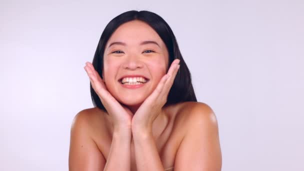 Skincare Arc Szépség Mosoly Ázsiai Stúdióban Elszigetelt Lila Háttér Portré — Stock videók