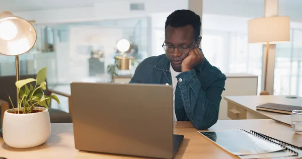 African Businessman Headache Laptop Working Office Deadline Tech Documents Report — Fotografia de Stock