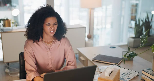 Laptop Business Black Woman Stress Tired Headache Office Fatigue Anxiety — Foto Stock