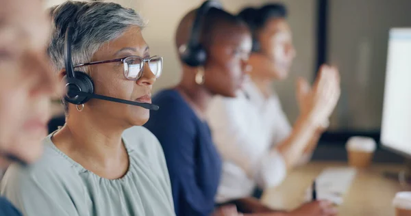 Senior Agent Face Call Center Woman Phone Call Customer Contact — Stok fotoğraf