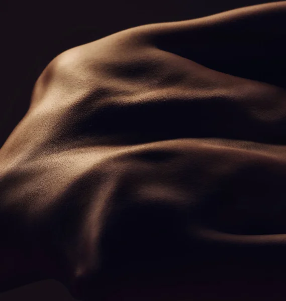 Ciało Mięśnie Plecy Człowieka Czarnym Tle Samodzielnej Pielęgnacji Celu Ćwiczeń — Zdjęcie stockowe