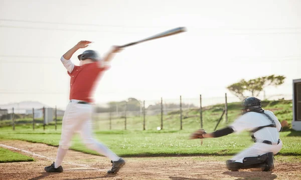 Velocità Colpi Uomini Che Giocano Baseball Sport Competitivi Allenamento Campo — Foto Stock