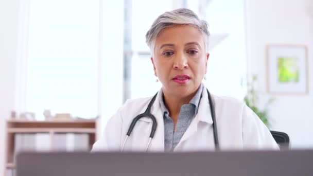 Доктор Стрес Або Головний Біль Медичному Ноутбуці Госпітальній Кризі Медичні — стокове відео
