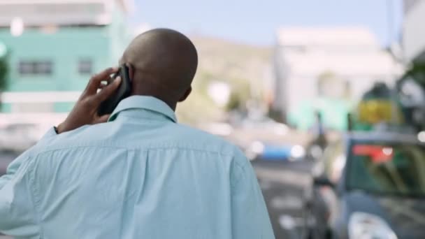 Бизнес Телефонный Звонок Разговор Черного Человека Городе Болтовня Общение Контактом — стоковое видео