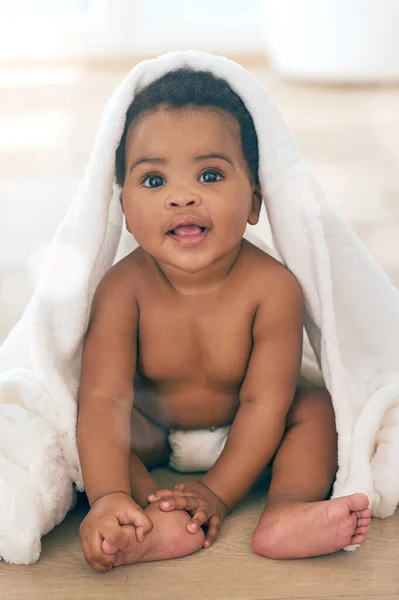 Adorable Baby Black Child Blanket Play Fun Newborn Nursery Room — Stock Photo, Image