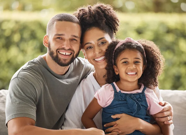 Lycklig Familj Mor Och Far Med Sitt Barn Älskar Att — Stockfoto