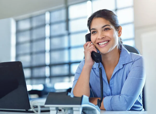 Telefoon Kantoor Zakenvrouw Secretaresse Communicatiemedewerker Praten Helpen Ondersteunen Professionele Zakelijke — Stockfoto