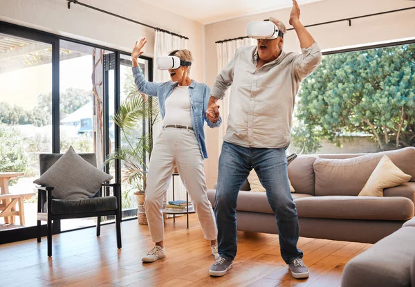 Tanz Und Senioren Paar Mit Spielen Für Kreative Futuristische Und — Stockfoto