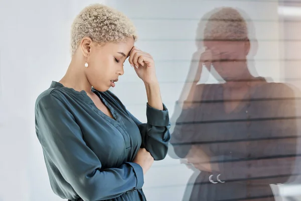 Černá Žena Stres Práce Duševním Zdravím Unavený Úzkost Okna Depresivní — Stock fotografie