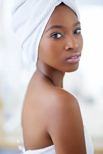 True Beauty Comes Beautiful Young Woman Her Daily Beauty Routine — Stock Photo, Image