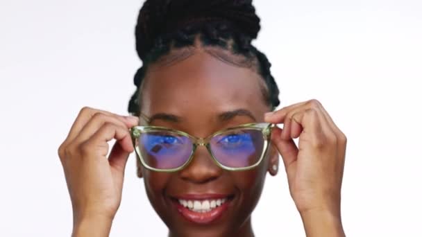 Wanita Hitam Visi Dan Kacamata Wajah Dan Mode Frame Desainer — Stok Video