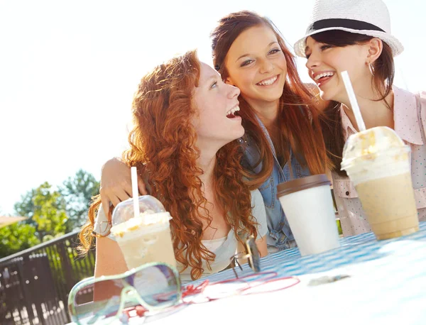 Can Achieve Anything Friends Support Group Adolescent Girls Enjoying Smoothies — Stock Photo, Image