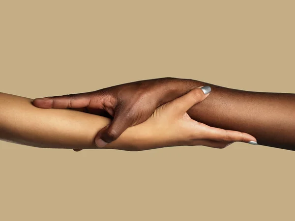 Hände Vielfalt Und Unterstützung Mit Menschen Studio Auf Braunem Hintergrund — Stockfoto
