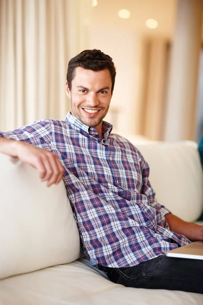 Relaxing Home Handsome Man Smiling Camera While Relaxing Sofa Home — Stock Photo, Image