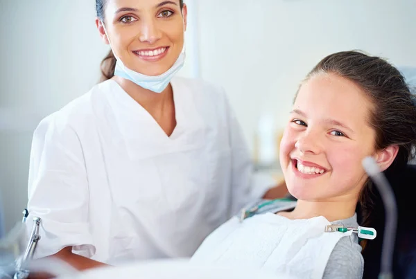 Mayoría Los Niños Les Gusta Dentista Pero Retrato Una Joven —  Fotos de Stock