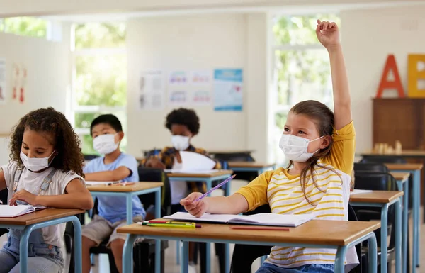 Wearing Face Mask Protect Covid While Learning Class Answering Education — 스톡 사진